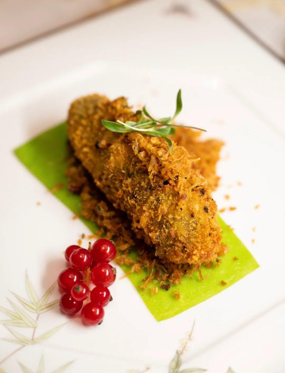 澳门一肖100准免费,深度研究解析_QUE50.317颠覆版