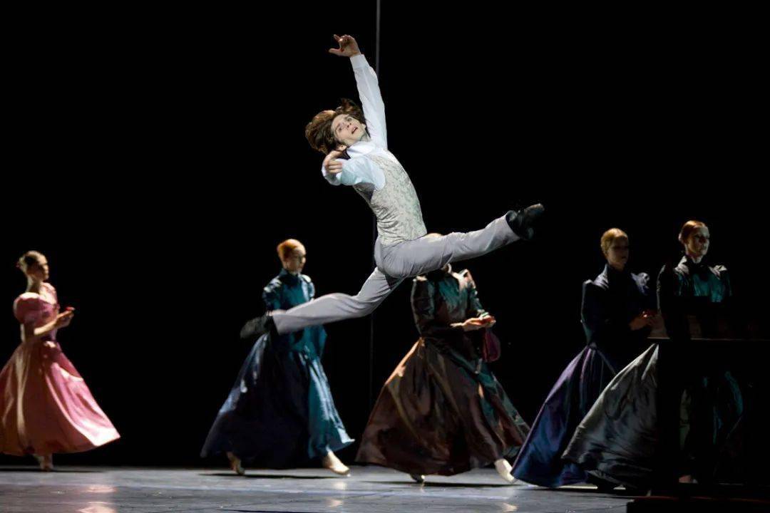 肖邦最新舞蹈视频大全——科技与艺术的绝美交融