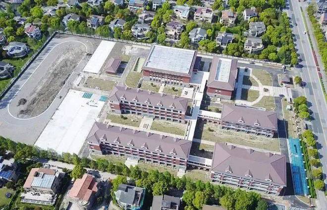 泗泾最新新闻,科技璀璨革新生活,探索前沿高科技产品的无限魅力