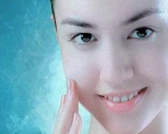 Olay最新广告女主角背后的闪耀故事揭秘