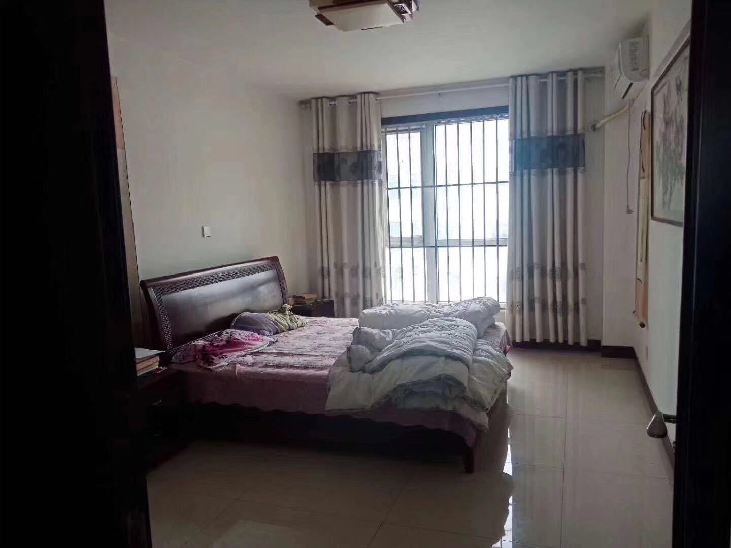 滕房网个人房最新出售信息，市场现象与个人立场探讨