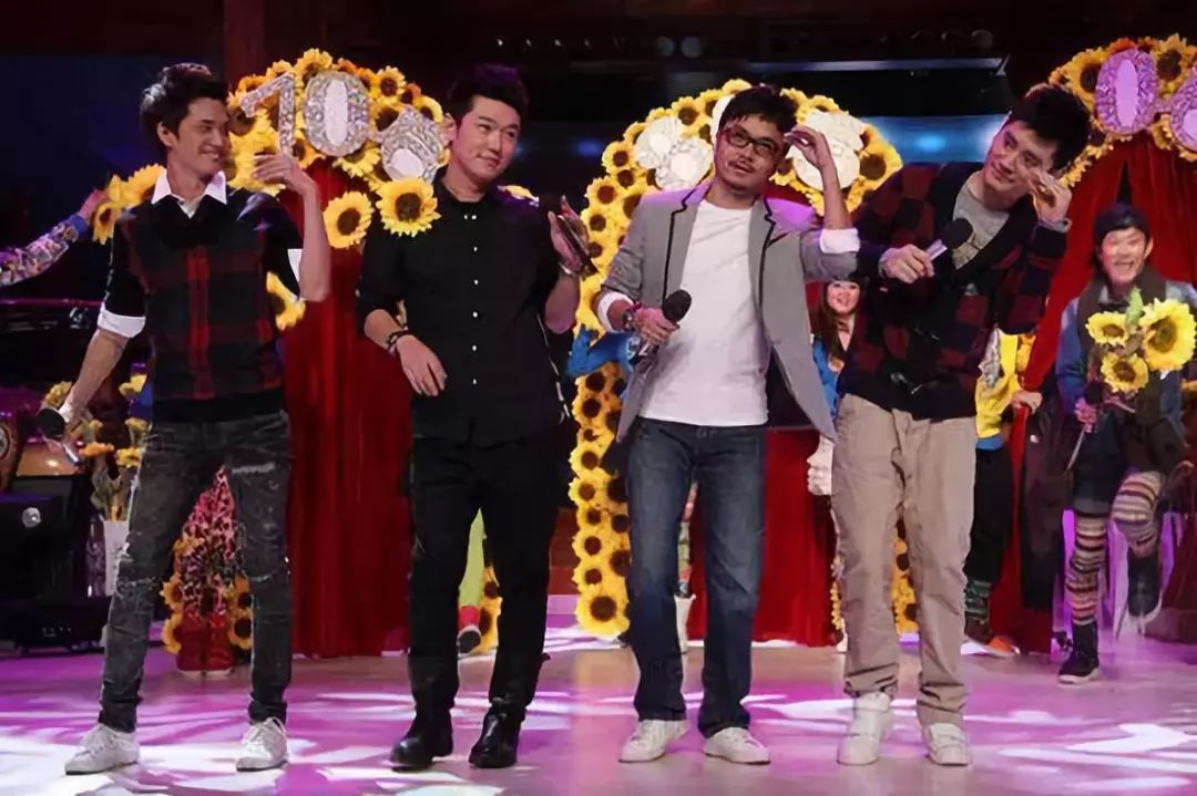 天天向上最新一期老友重逢，嘉宾阵容揭秘与温馨日常