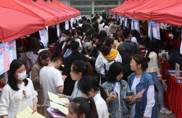 黄圃镇最新临时工招聘，开启新人生，自信与成就感的源泉