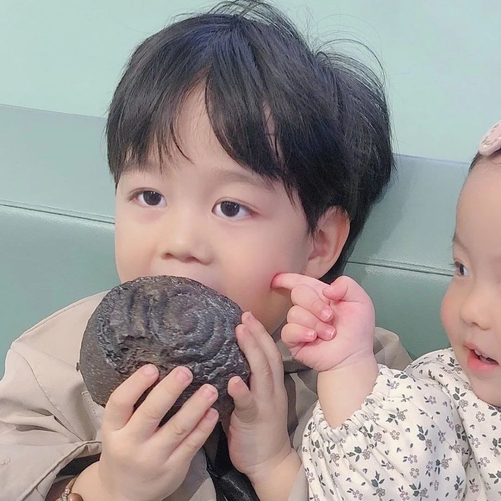 情侣头像孩子萌娃，最新流行趋势与文化现象探讨