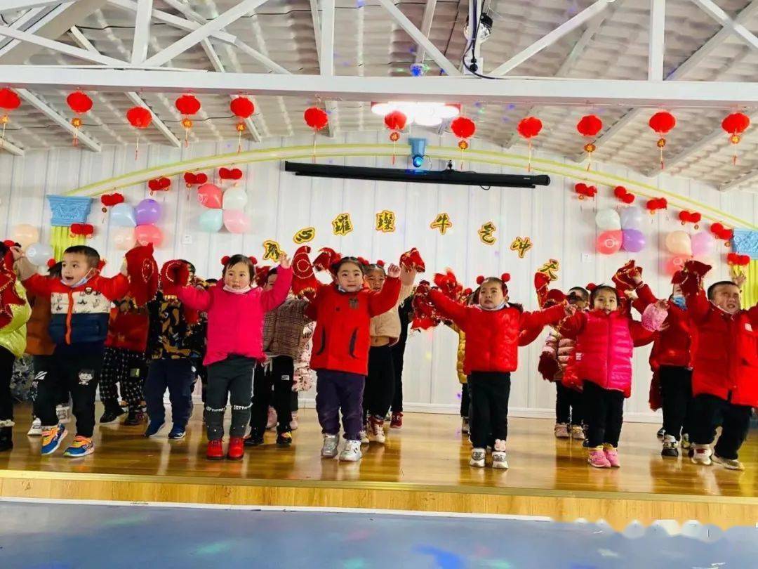 最新幼儿舞蹈开门红精彩演绎