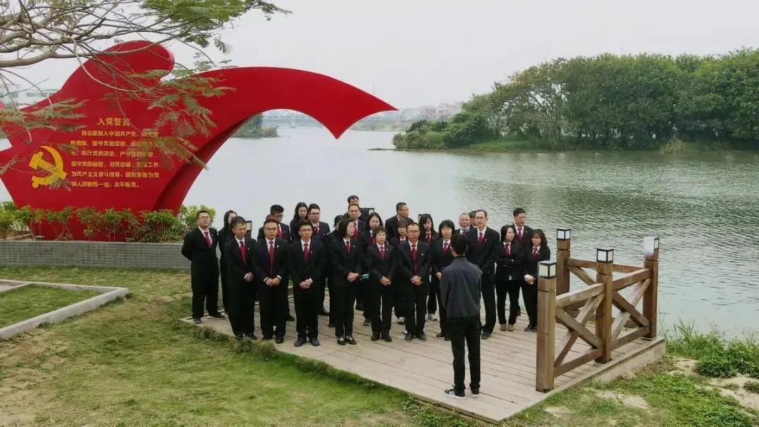 濠江论坛澳门资料查询,科学解释分析_ZRH9.314融合版