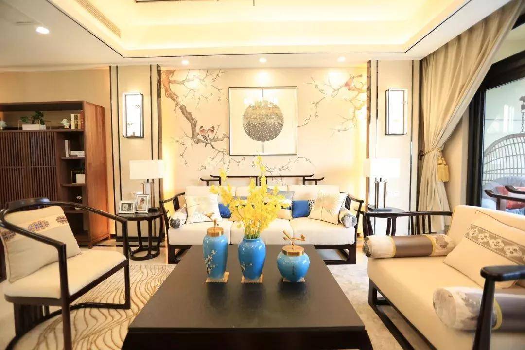 临安19楼特色小店亮相小巷深处,最新新闻与独特风味揭秘