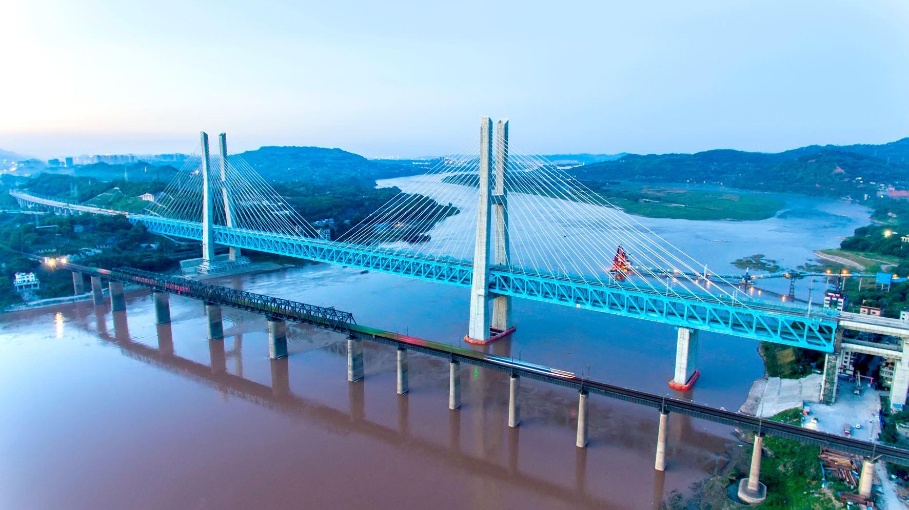 渝黔高速扩能进展顺利，驶向美好未来新篇章