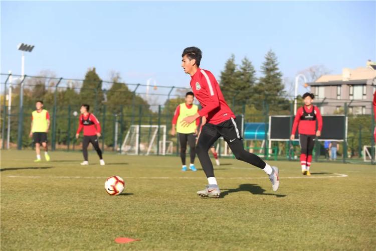 2024澳门最精准龙门客栈,案例实证分析_电影版62.811