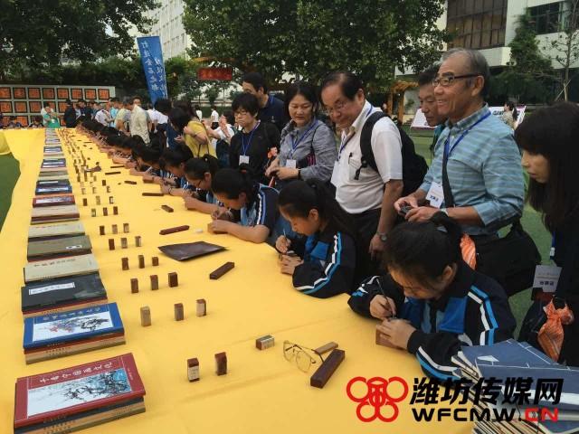 新澳门三中三必中一组,专业数据点明方法_时尚版85.665