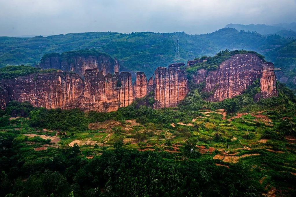 坪石最新发展，日常趣事、情感纽带与温馨生活的交织