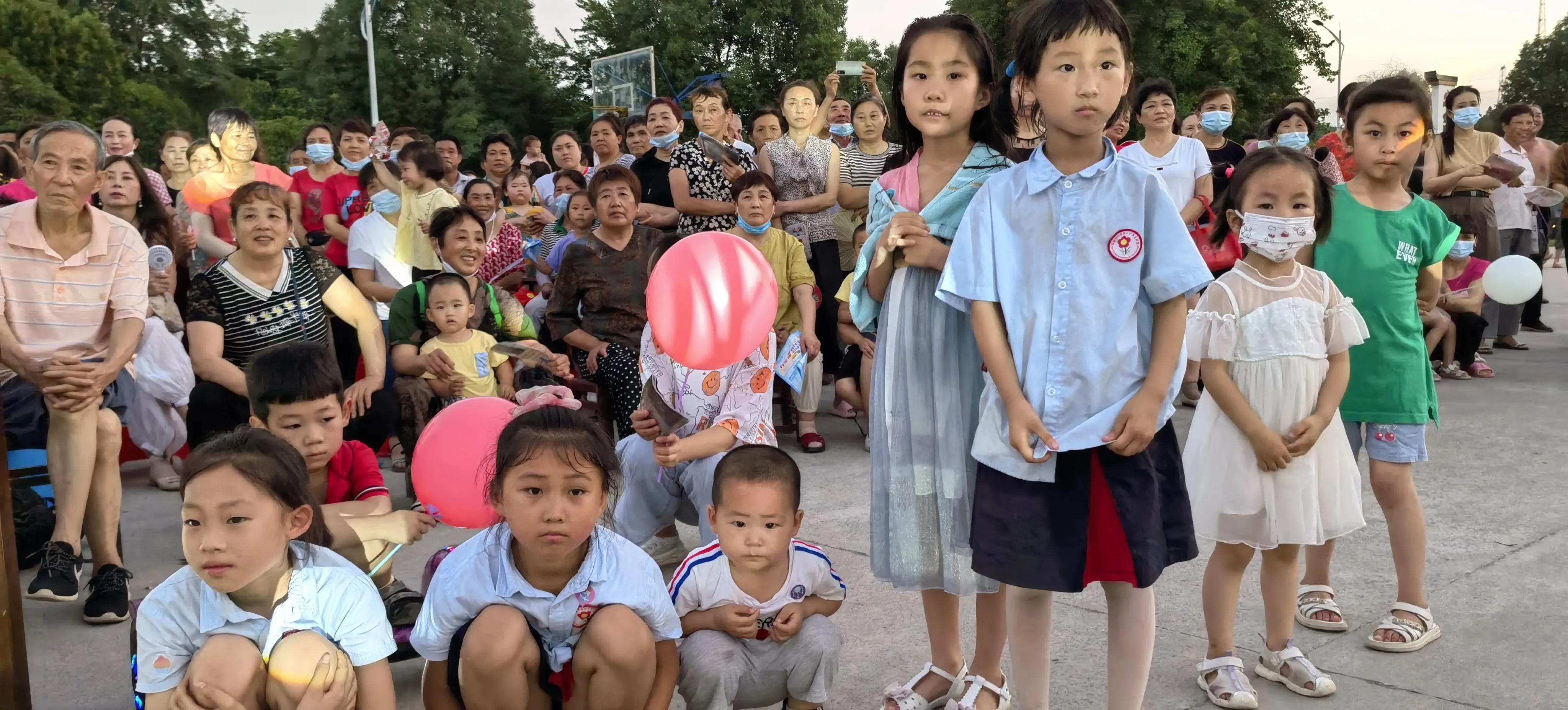 探索现代藏舞的魅力与创新，最新藏舞展示