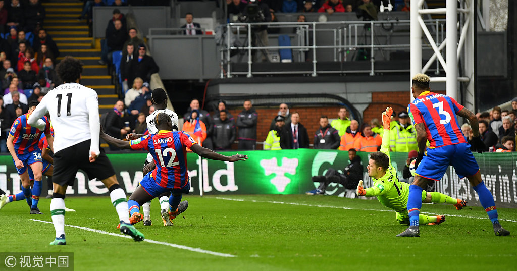 马内再创辉煌，最新进球闪耀球场