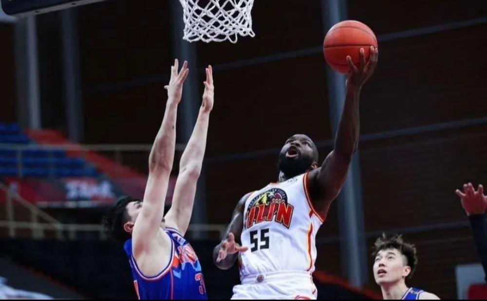 吉林琼斯最新比赛消息揭秘，科技重塑篮球，琼斯展现科技魅力之战