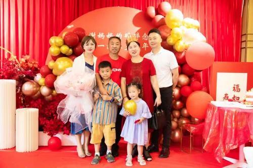 最新宝妈创业视频，科技重塑生活，前沿高科技产品引领潮流——宝妈创业新潮启动
