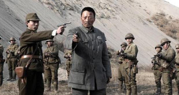 电视剧穿越火线演员表揭秘,星光璀璨之下的剧组与小巷特色小店的探寻之旅